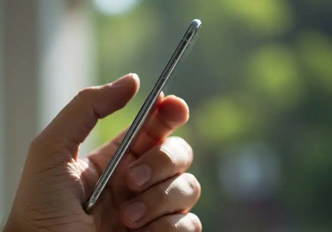 Galaxy S25 Edge vs iPhone 17 Air